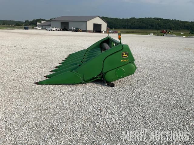 Image of John Deere 608C equipment image 1