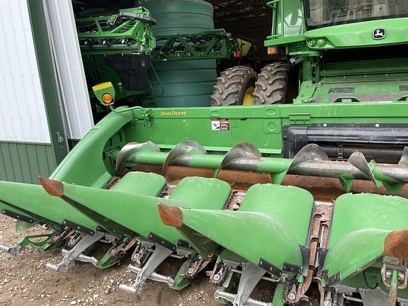 Image of John Deere 608C equipment image 3