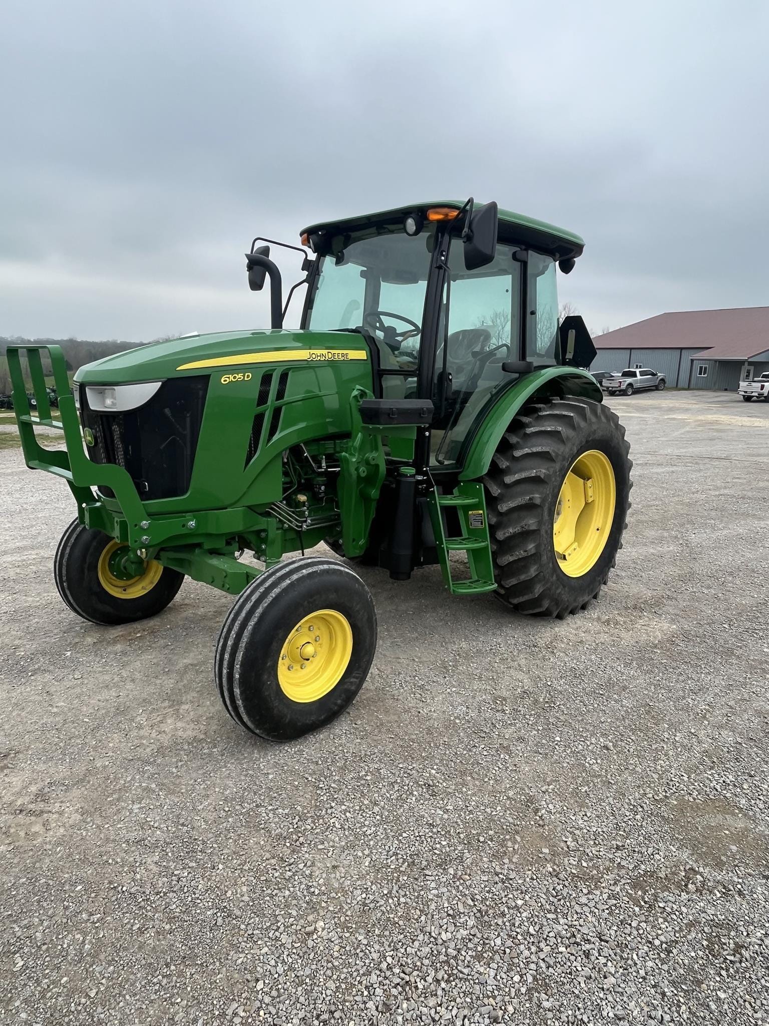 2016 John Deere 6105D Equipment Image0