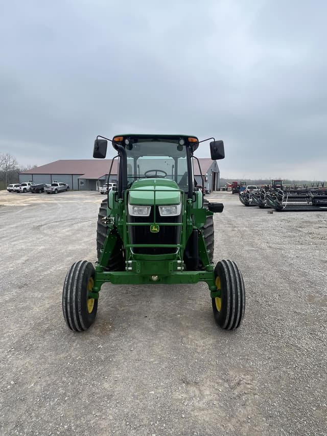 Image of John Deere 6105D equipment image 1