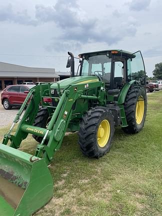 Image of John Deere 6105E equipment image 2