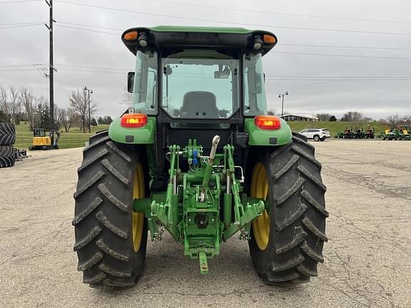 Image of John Deere 6105E equipment image 3