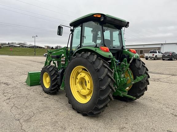 Image of John Deere 6105E equipment image 2