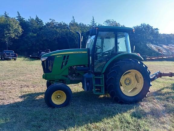 Image of John Deere 6105E equipment image 2