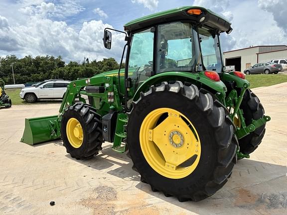 Image of John Deere 6105E equipment image 2