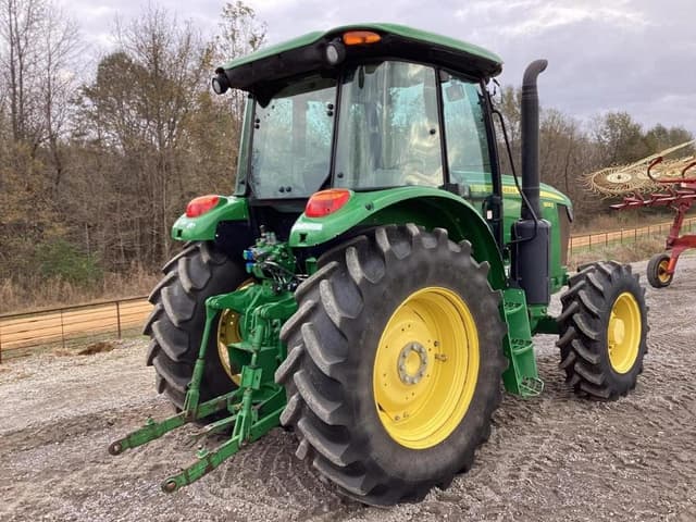 Image of John Deere 6105E equipment image 4