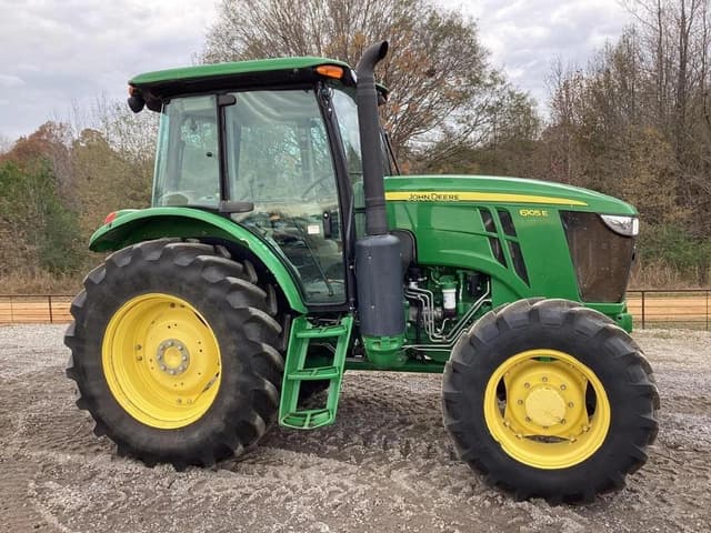 Image of John Deere 6105E equipment image 2