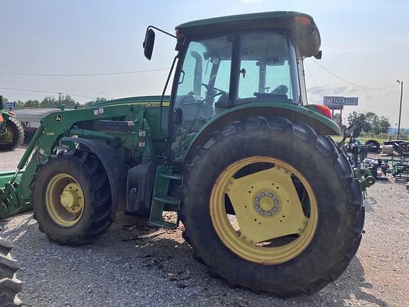 Image of John Deere 6105E equipment image 1