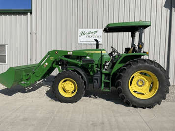 Main image John Deere 6105E