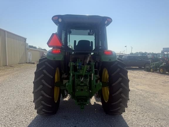 Image of John Deere 6105E equipment image 3