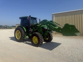 Main image John Deere 6105E