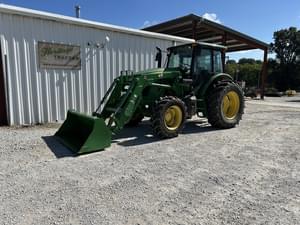 2016 John Deere 6105E Image