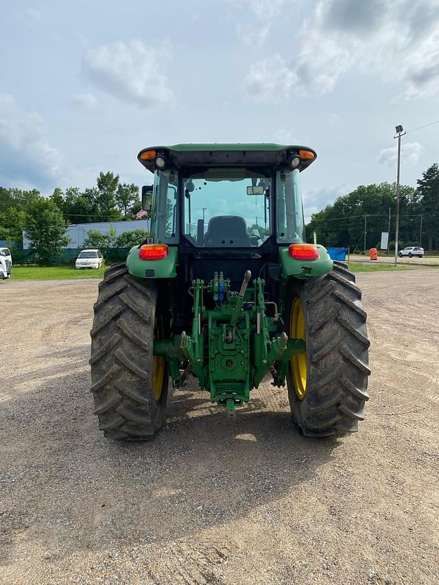 Image of John Deere 6105E equipment image 2