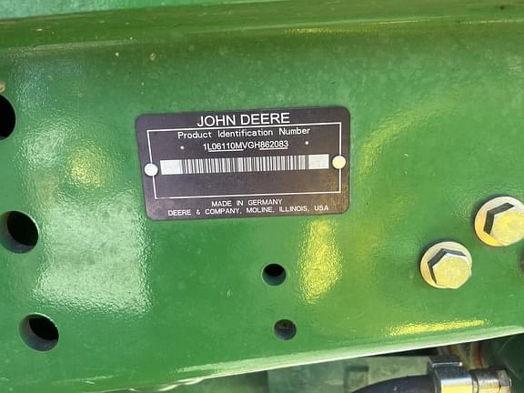 Image of John Deere 6110M equipment image 4