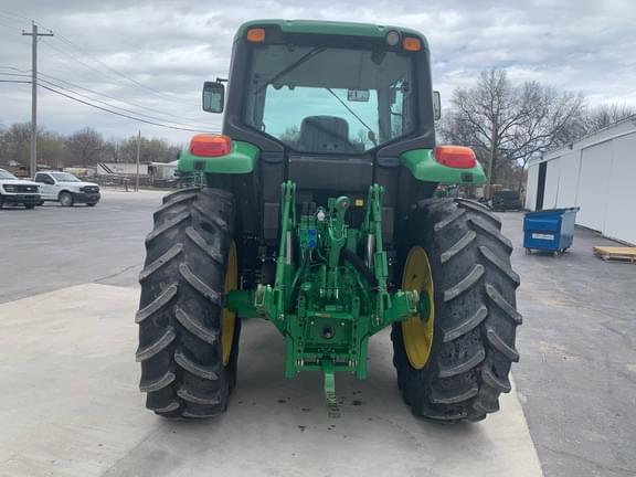 Image of John Deere 6110M equipment image 3