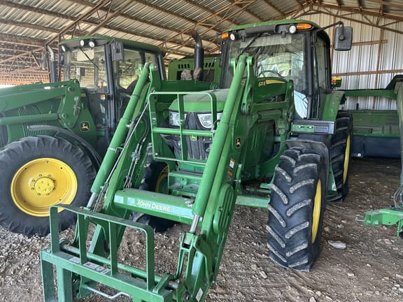 2016 John Deere 6110M Equipment Image0