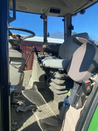 Image of John Deere 6110M equipment image 1