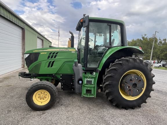 Image of John Deere 6110M equipment image 1