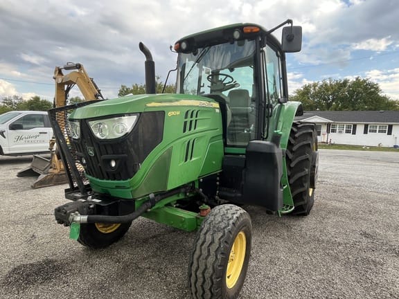 2016 John Deere 6110M Equipment Image0