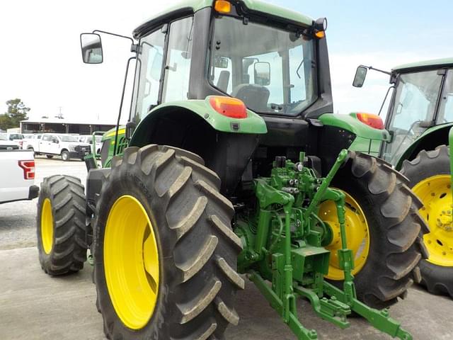 Image of John Deere 6110M equipment image 3