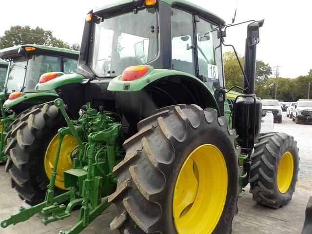 Image of John Deere 6110M equipment image 2