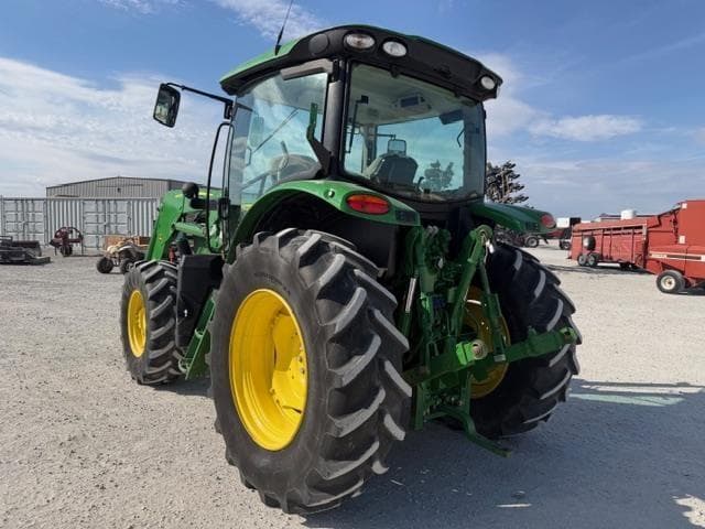 Image of John Deere 6110R equipment image 3