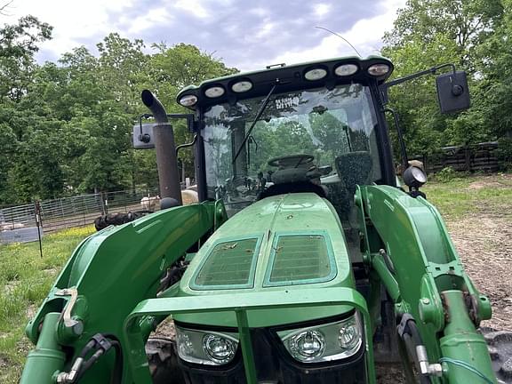 Image of John Deere 6110R equipment image 1