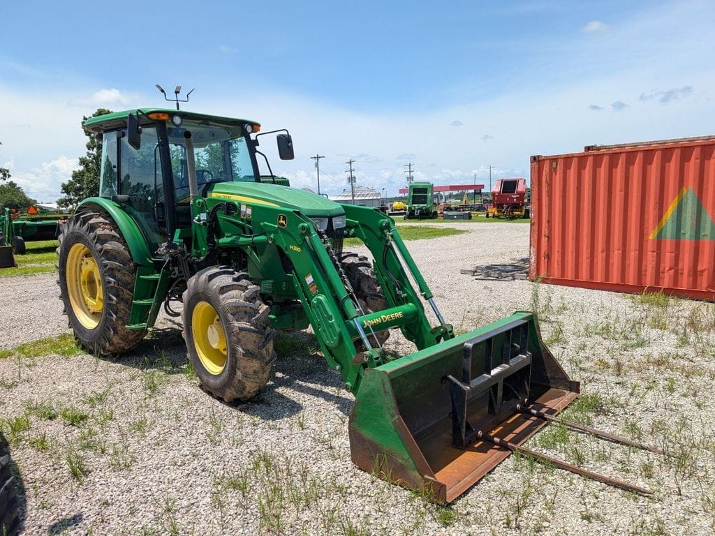 2016 John Deere 6115D Equipment Image0