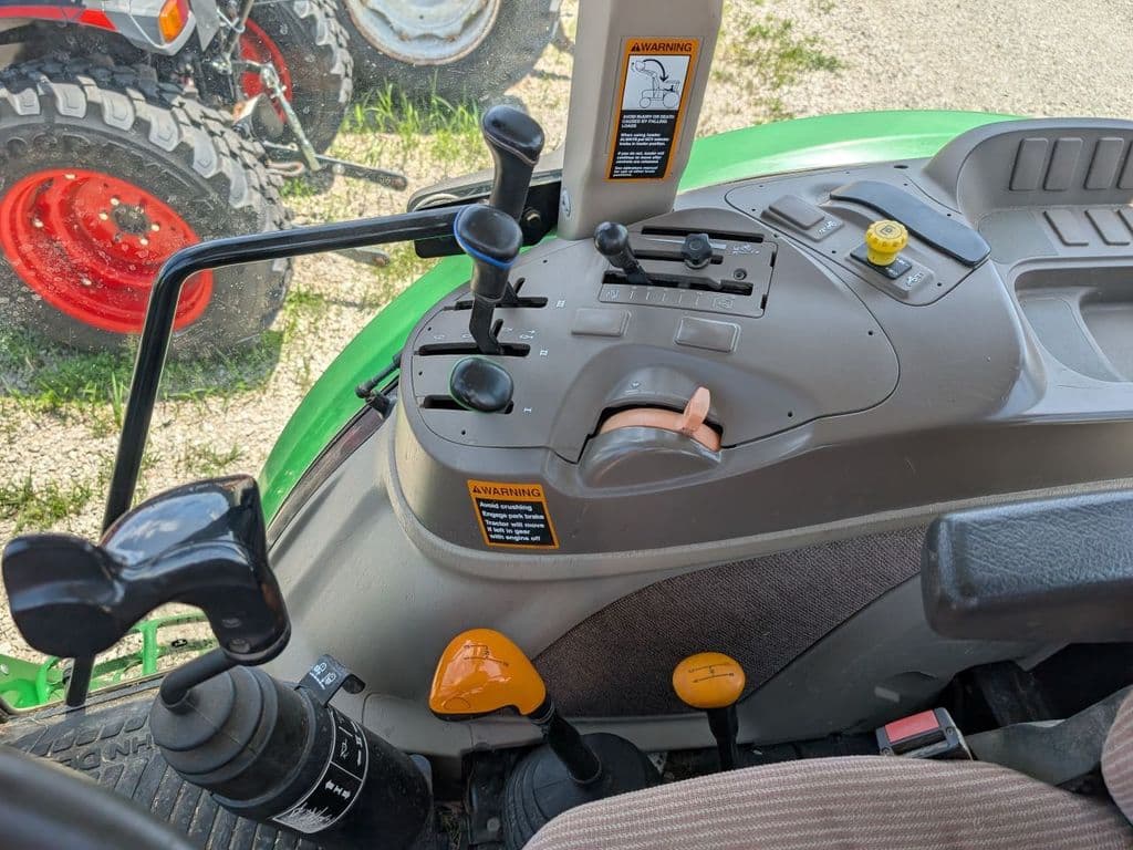 Image of John Deere 6115D Primary image