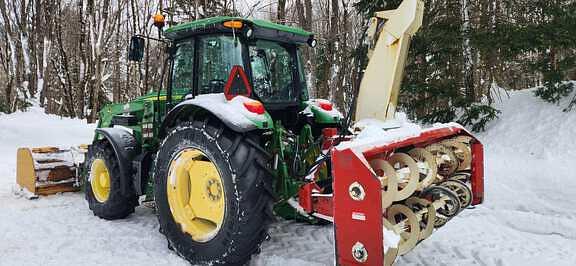 Image of John Deere 6120E equipment image 2