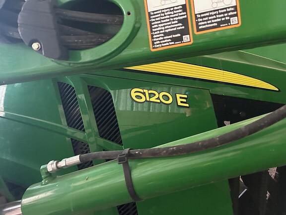 Image of John Deere 6120E equipment image 1