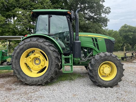 Image of John Deere 6120E equipment image 1