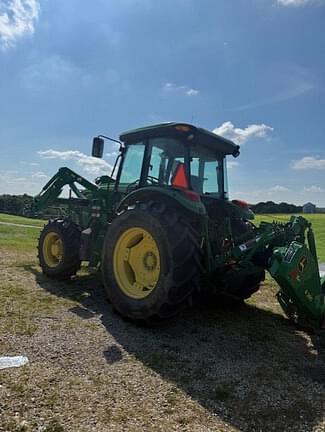 Image of John Deere 6120E equipment image 3