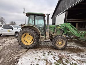 2016 John Deere 6120E Image