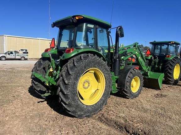 Image of John Deere 6120E equipment image 2