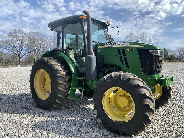 Image of John Deere 6120E equipment image 3