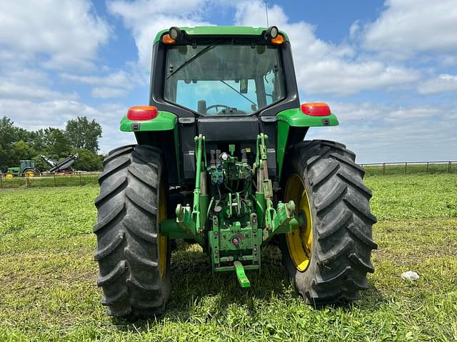 Image of John Deere 6120M equipment image 3