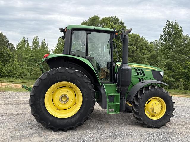 Image of John Deere 6120M equipment image 2