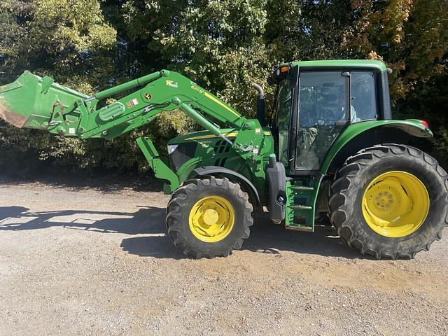 Image of John Deere 6120M equipment image 1