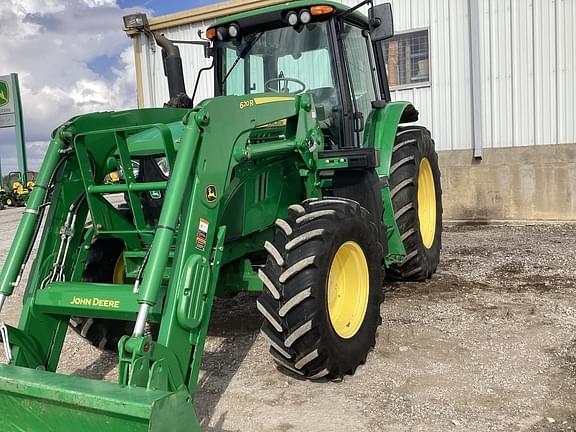 Image of John Deere 6120M equipment image 1