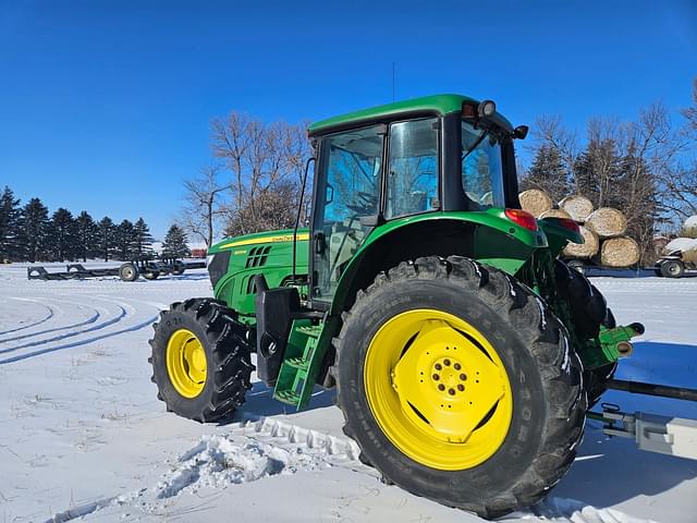 Image of John Deere 6120M equipment image 3