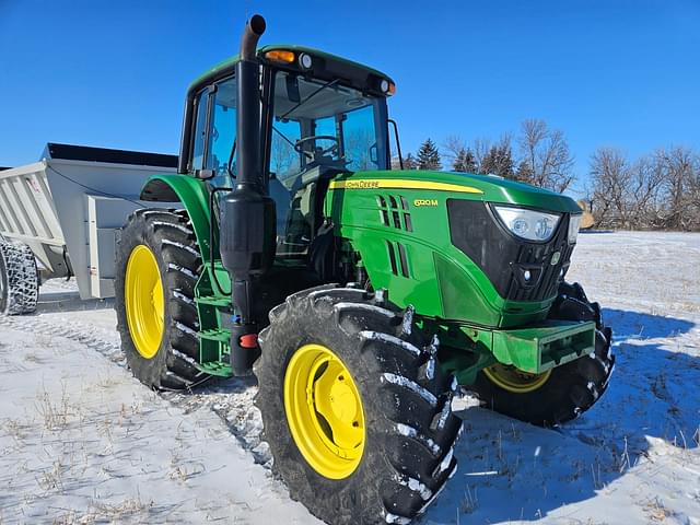 Image of John Deere 6120M equipment image 1