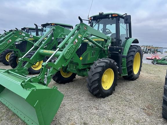 Image of John Deere 6120M equipment image 1