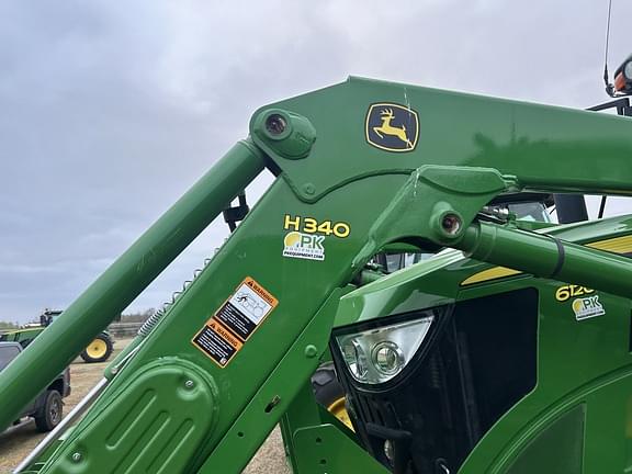 Image of John Deere 6120M equipment image 2