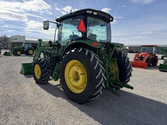 Image of John Deere 6120R equipment image 2