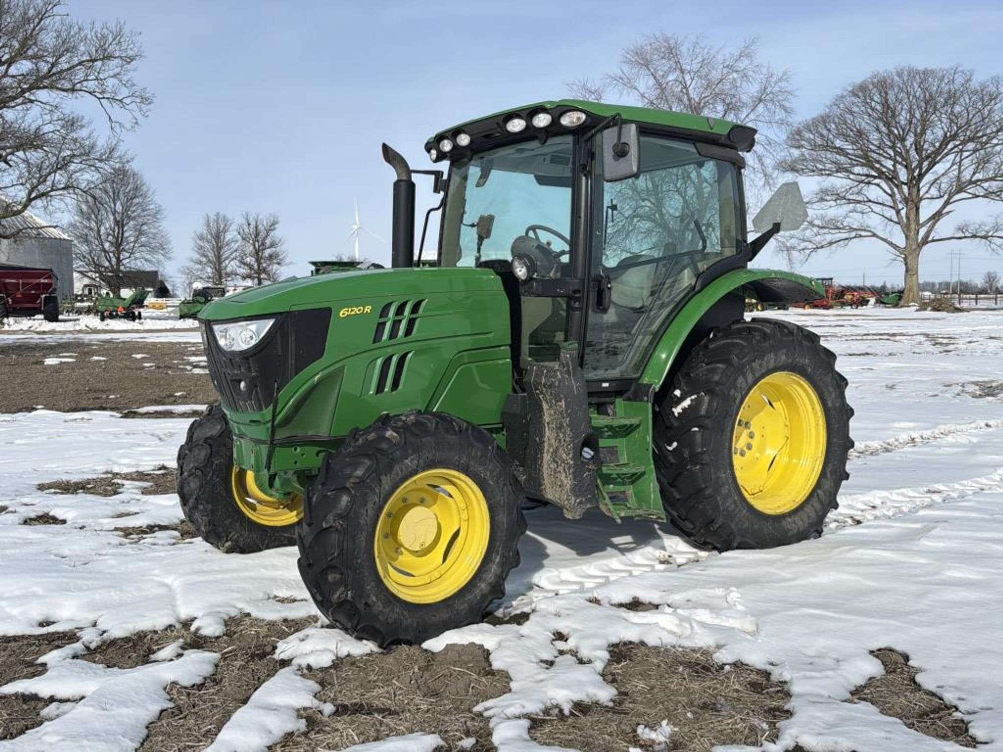 2016 John Deere 6120R Equipment Image0