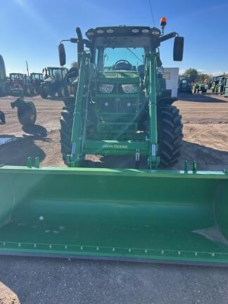 Image of John Deere 6120R equipment image 2