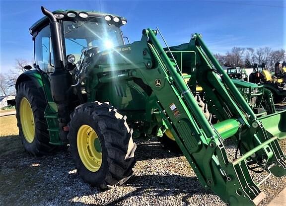 Image of John Deere 6120R equipment image 4