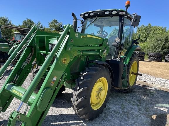 Image of John Deere 6120R equipment image 2