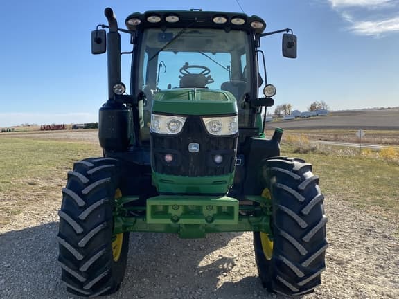 Image of John Deere 6120R equipment image 1